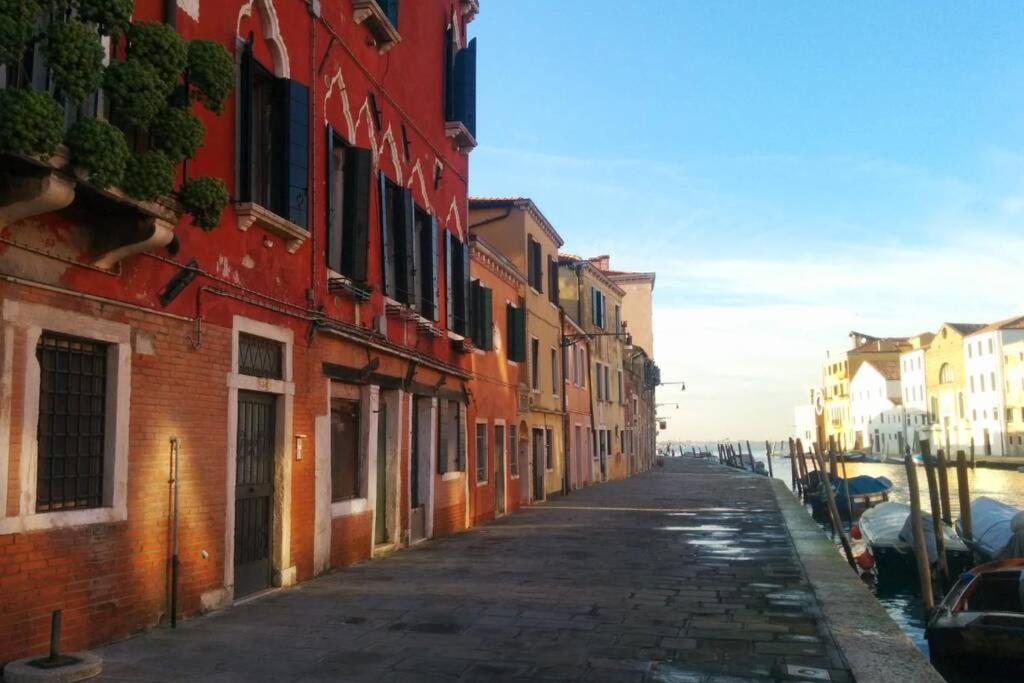 La Casetta Rosa - Vista Sul Canale Venedik Dış mekan fotoğraf