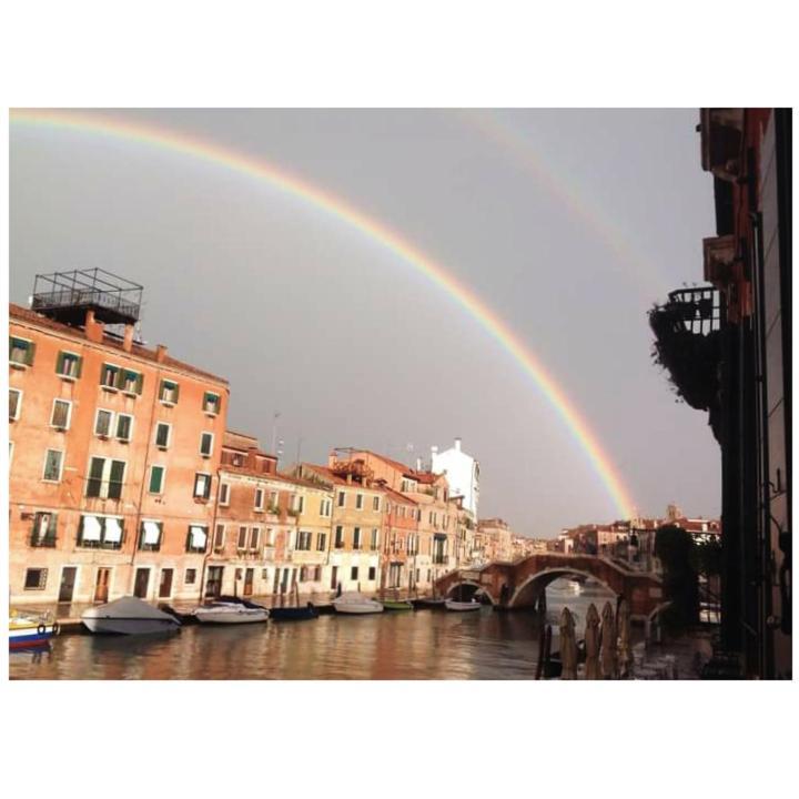 La Casetta Rosa - Vista Sul Canale Venedik Dış mekan fotoğraf